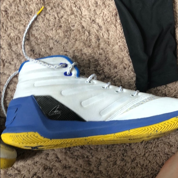 Curry 3 - Picture 2 of 3